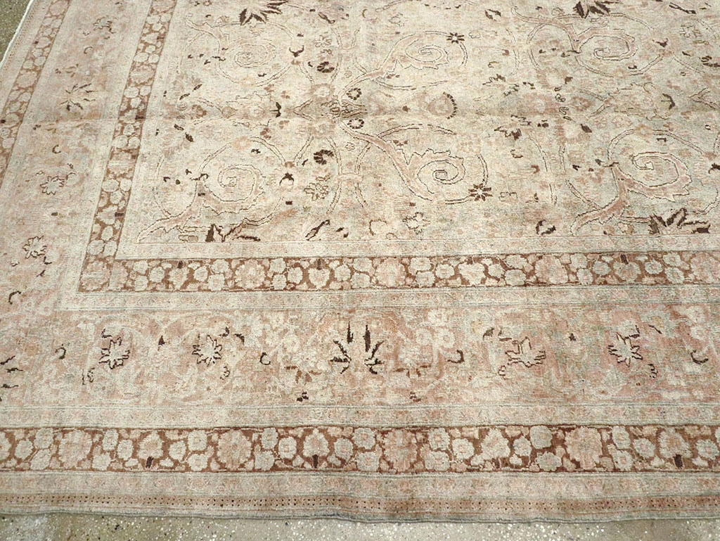 Antique Persian Mashad Carpet, No.18802 - Gss