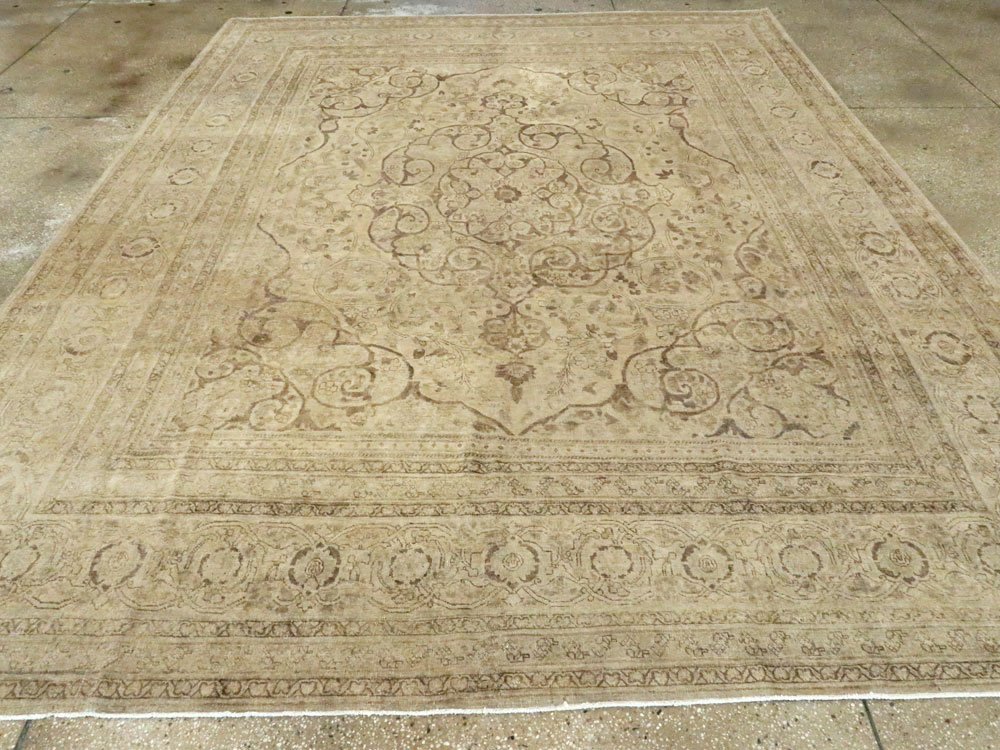 Antique Persian Tabriz Carpet, No.18812 - Gss