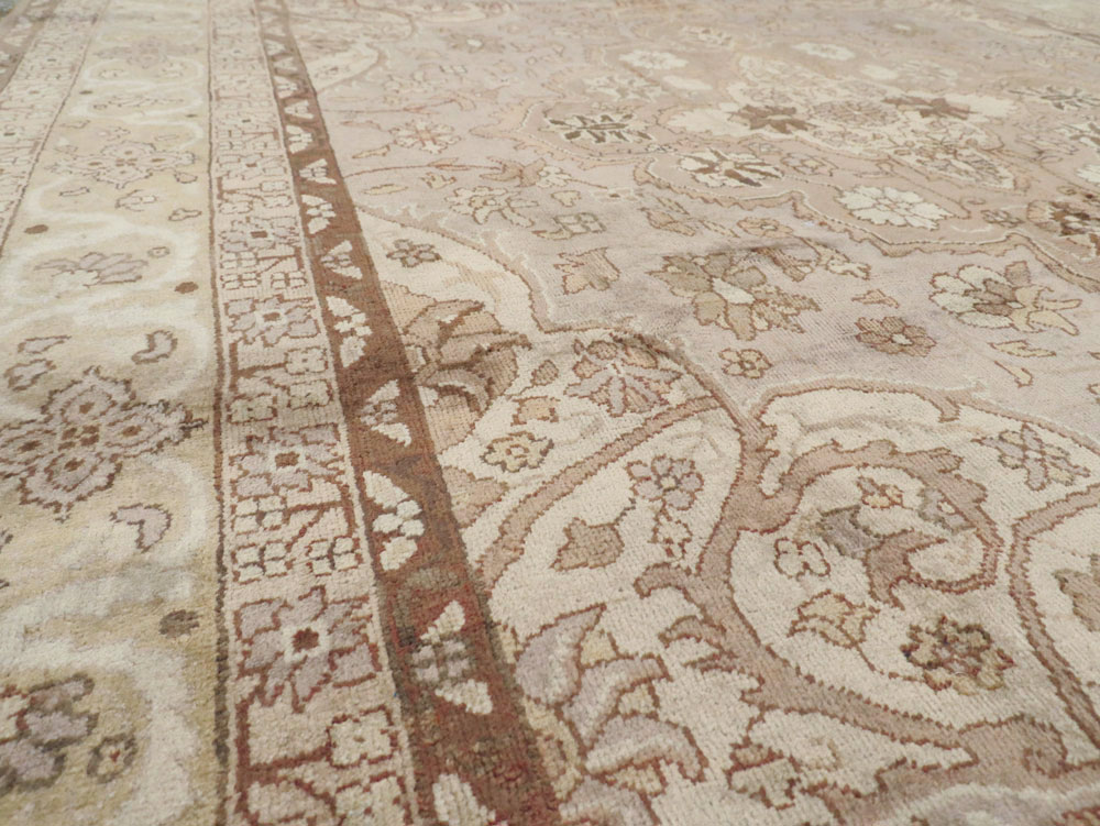 Vintage Indian Lahore Carpet, No.18861 - Gss