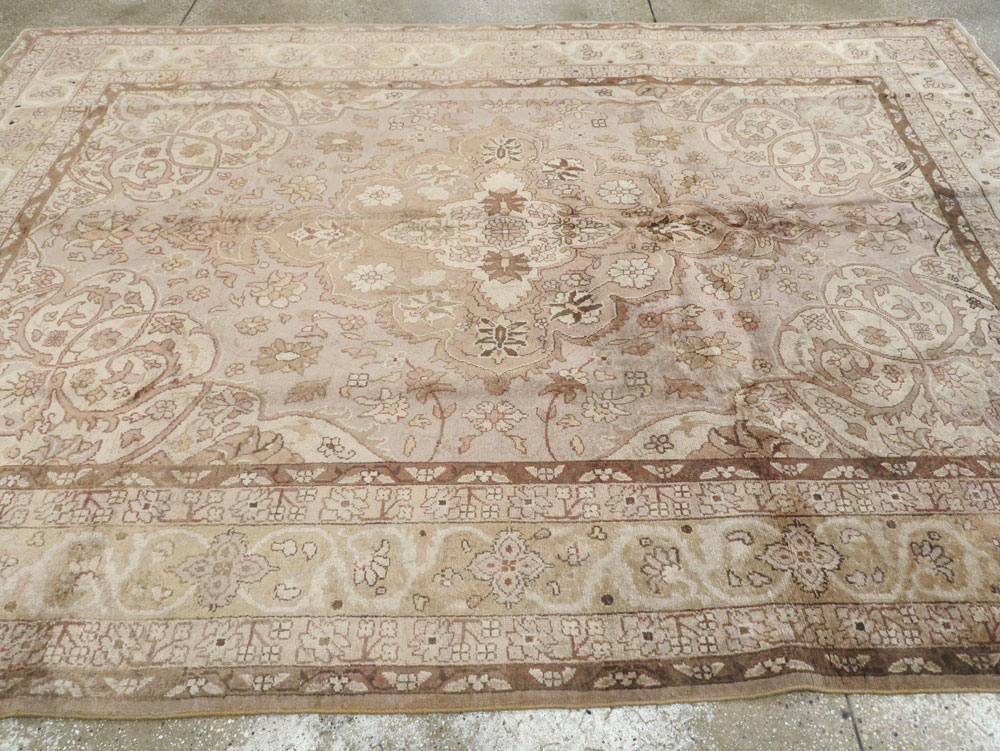 Vintage Indian Lahore Carpet, No.18861 - Gss