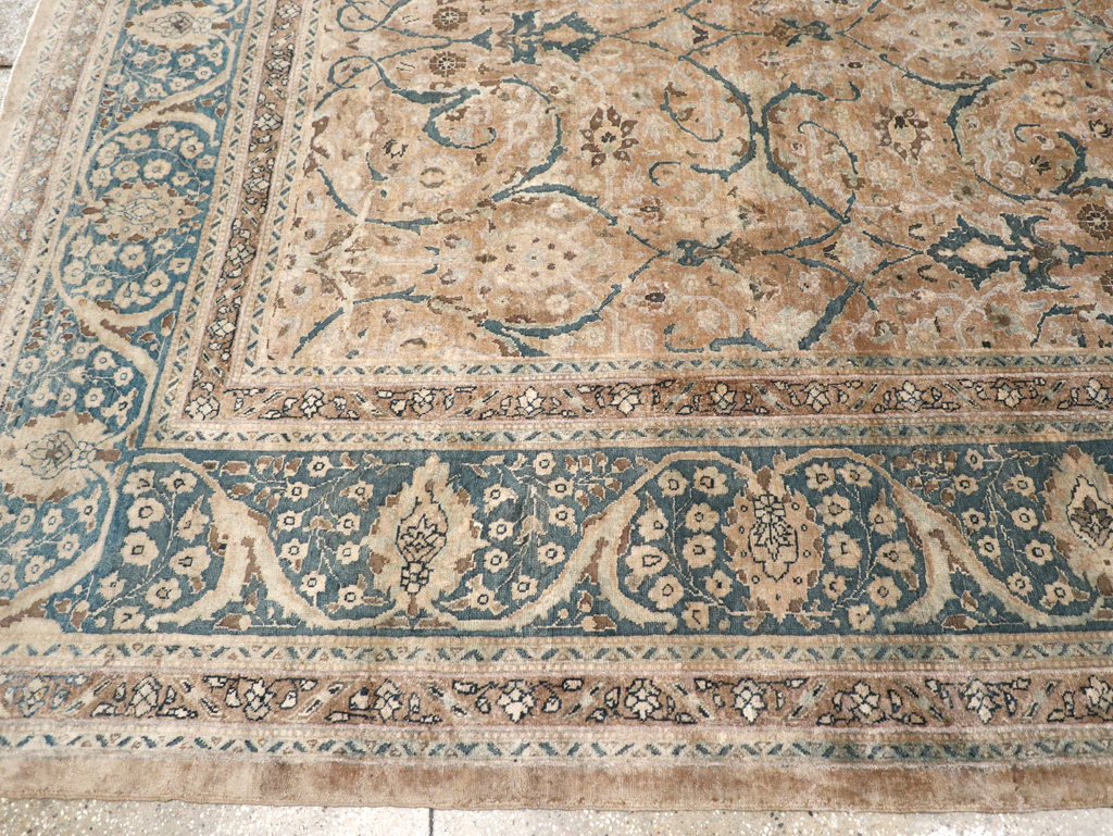 Antique Persian Tabriz Carpet, No.18900 - Gss