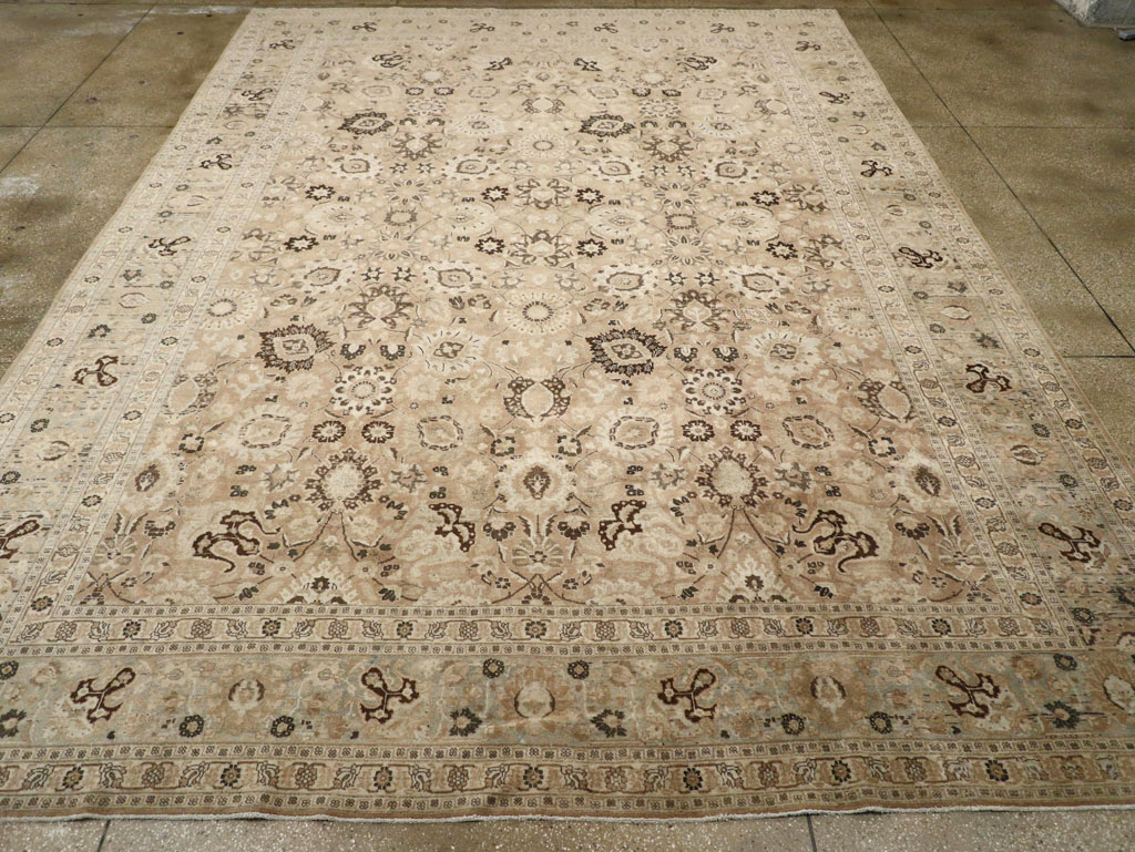 Antique Persian Tabriz Carpet, No.18906 - Gss