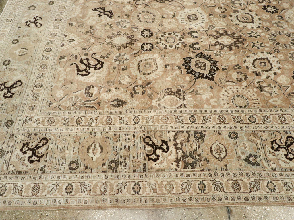 Antique Persian Tabriz Carpet, No.18906 - Gss