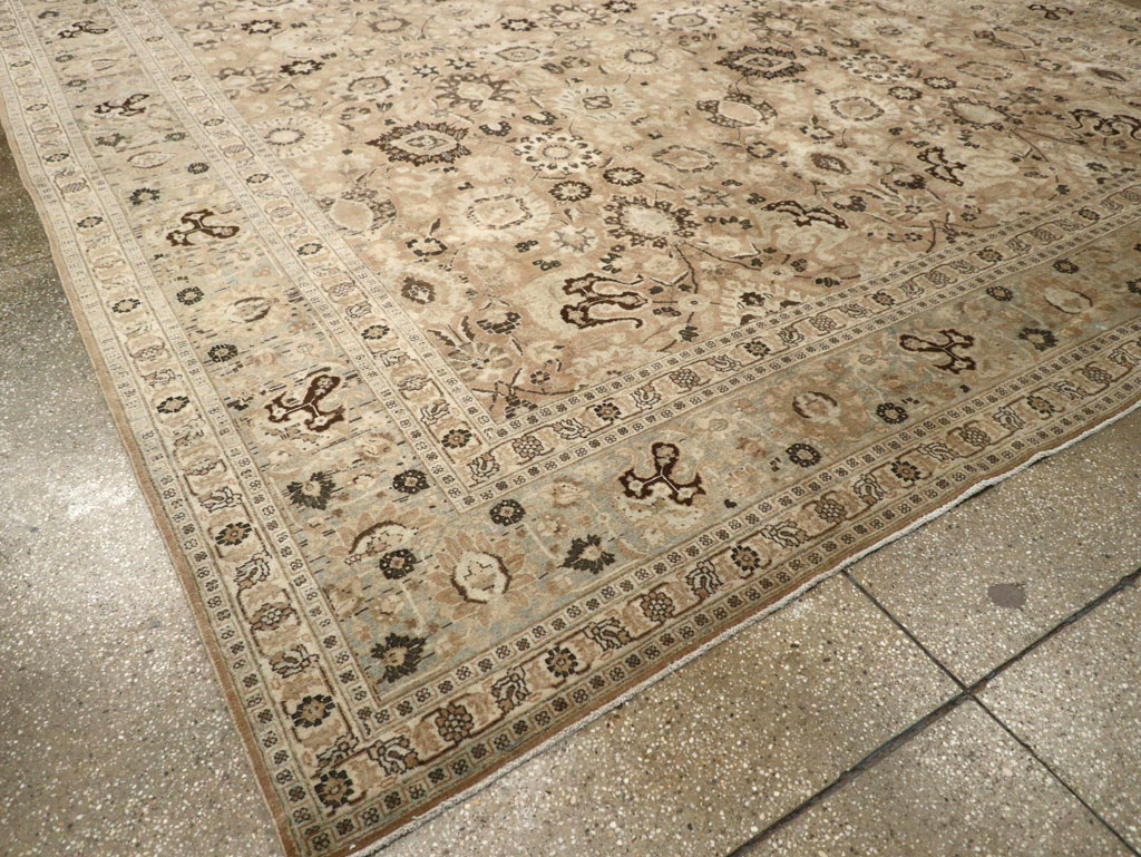 Antique Persian Tabriz Carpet, No.18906 - Gss