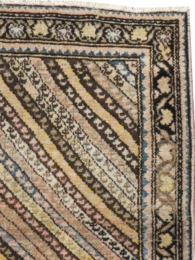 Antique Persian Malayer Rug, No.18963 - Gss