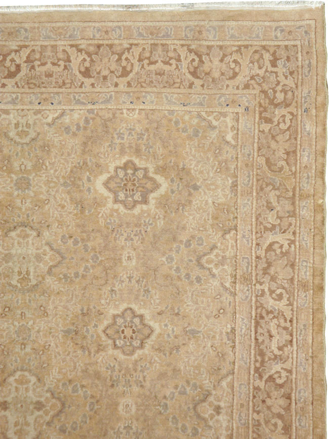 Vintage Indian Lahore Carpet, No.19000 - Gss