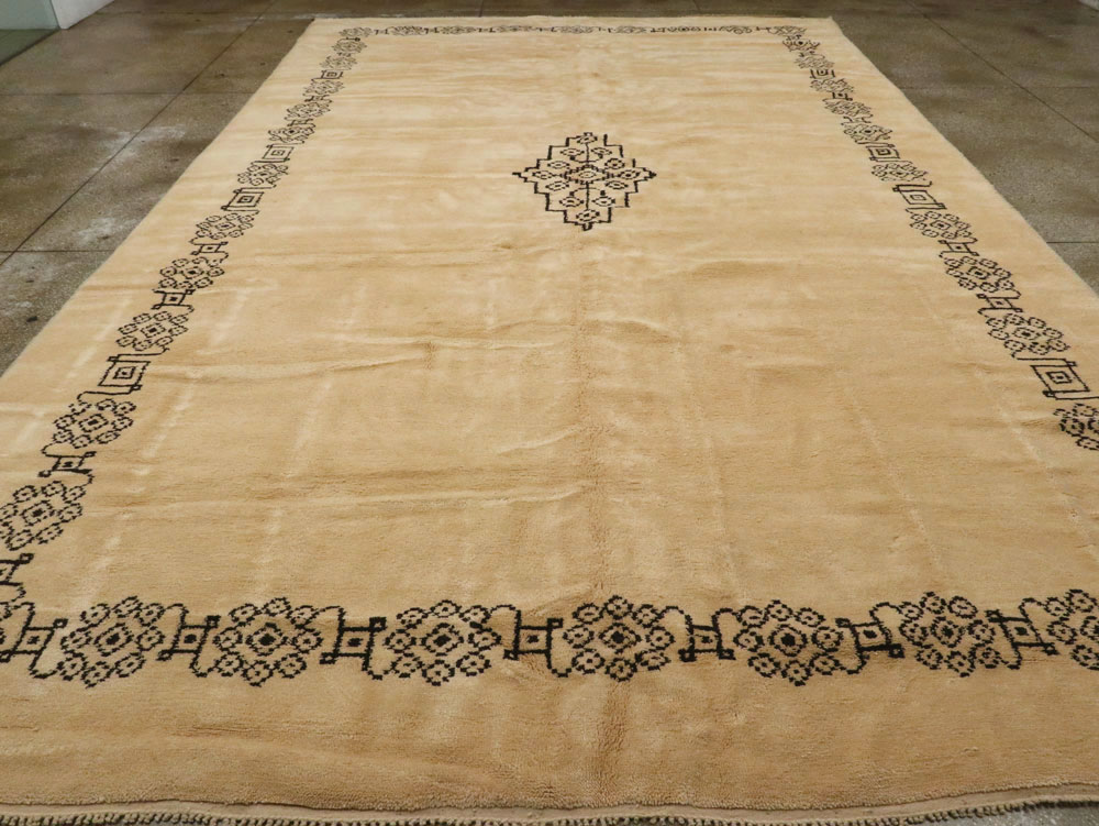 Vintage Moroccan Carpet, No.19044 - Gss