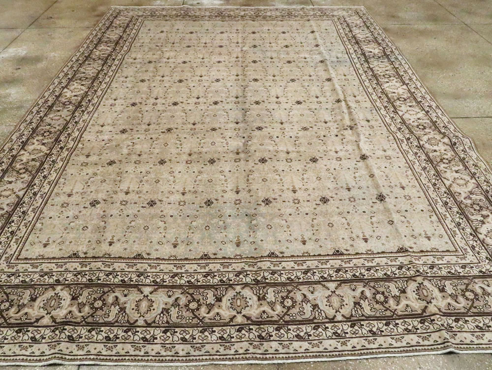 Antique Persian Tabriz Carpet, No.19156 - Gss