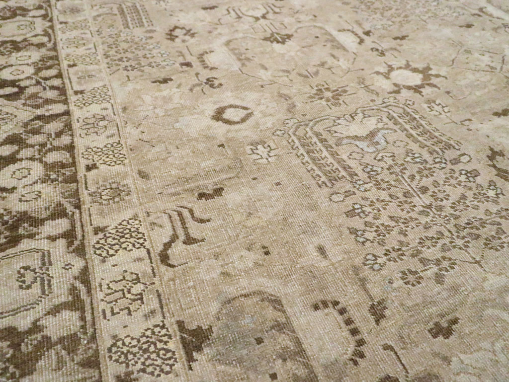 Vintage Persian Tabriz Small Room Size Carpet, No.19171 - Gss