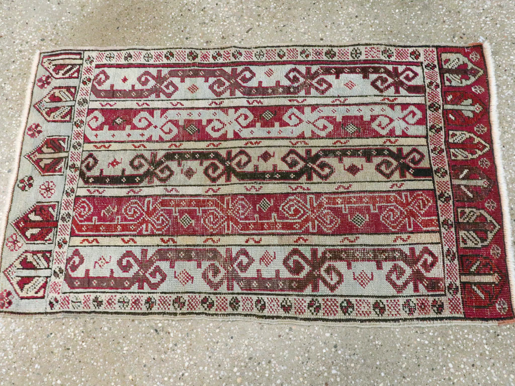 Antique Turkish Ghiordes Rug, No.19201 - Gss