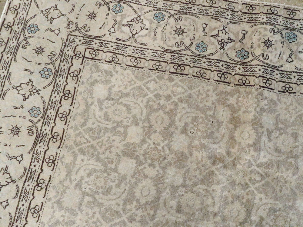 Antique Persian Tabriz Carpet, No.19283 - Gss