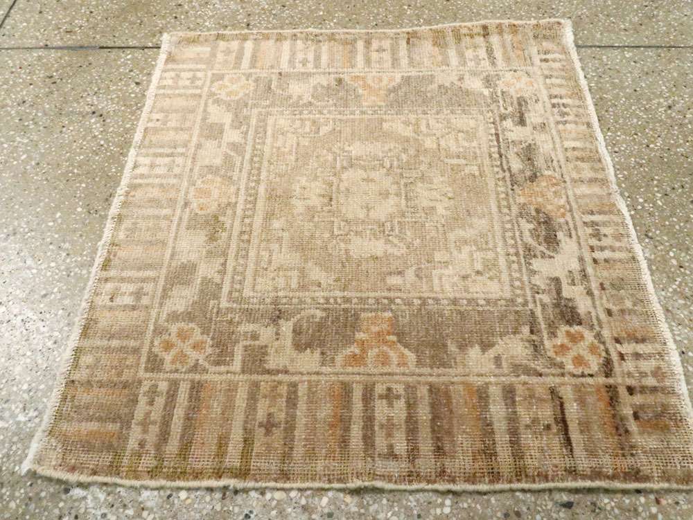 Antique East Turkestan Khotan Rug, No.19295 - Gss
