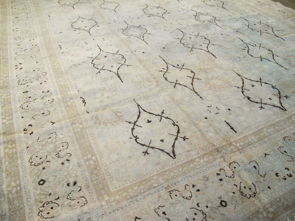 Antique Persian Tabriz Carpet, No.20014 - Gss