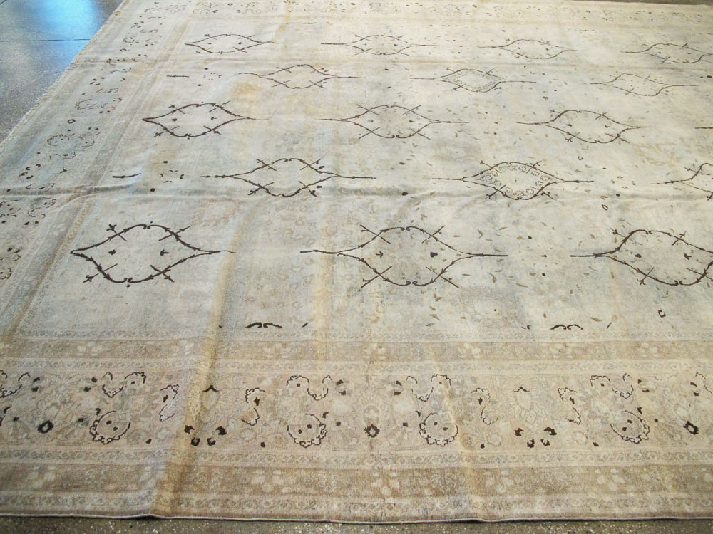 Antique Persian Tabriz Carpet, No.20014 - Gss