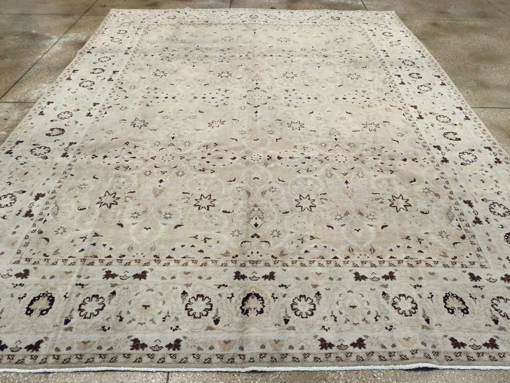 Vintage Persian Mashad Room Size Carpet, No.20082 - Gss