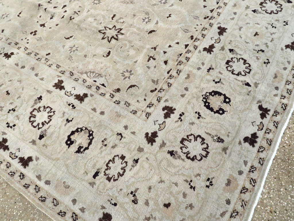 Vintage Persian Mashad Room Size Carpet, No.20082 - Gss