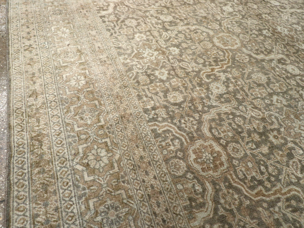 Antique Persian Tabriz Carpet, No.20159 - Gss
