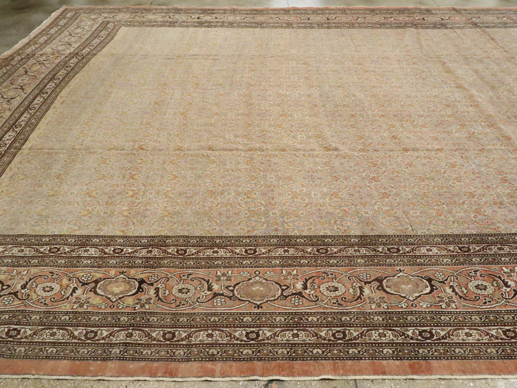 Antique Persian Tabiz Carpet, No.20170 - Gss