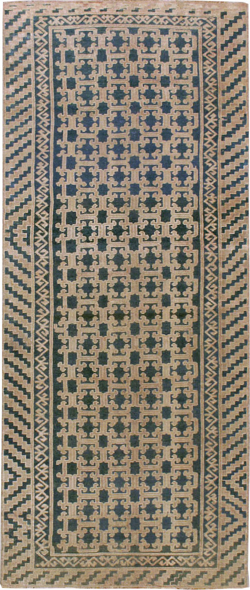 Antique East Turkestan Kirghiz Carpet, No.20193 - Gss