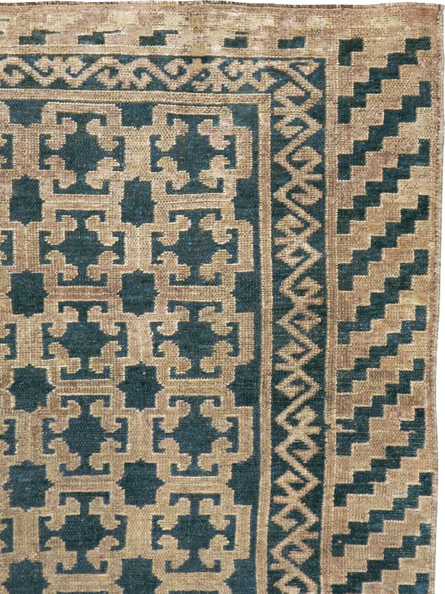 Antique East Turkestan Kirghiz Carpet, No.20193 - Gss