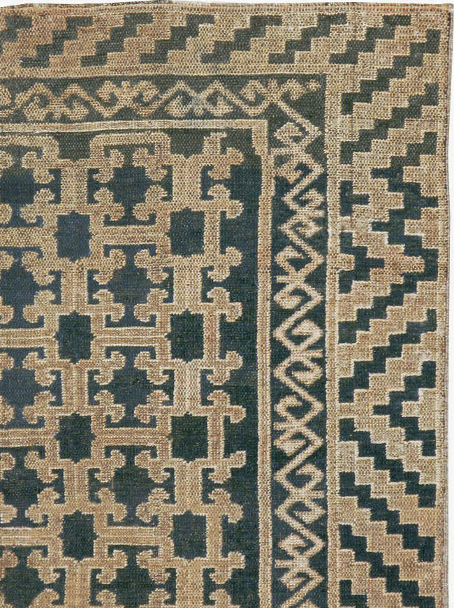 Antique East Turkestan Kirghiz Carpet, No.20193 - Gss
