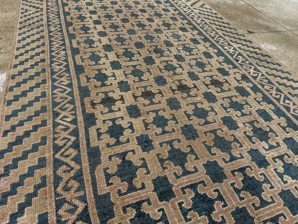 Antique East Turkestan Kirghiz Carpet, No.20193 - Gss