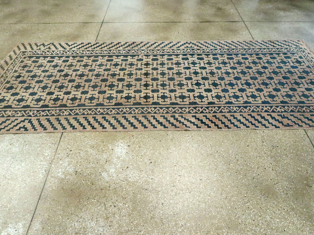 Antique East Turkestan Kirghiz Carpet, No.20193 - Gss