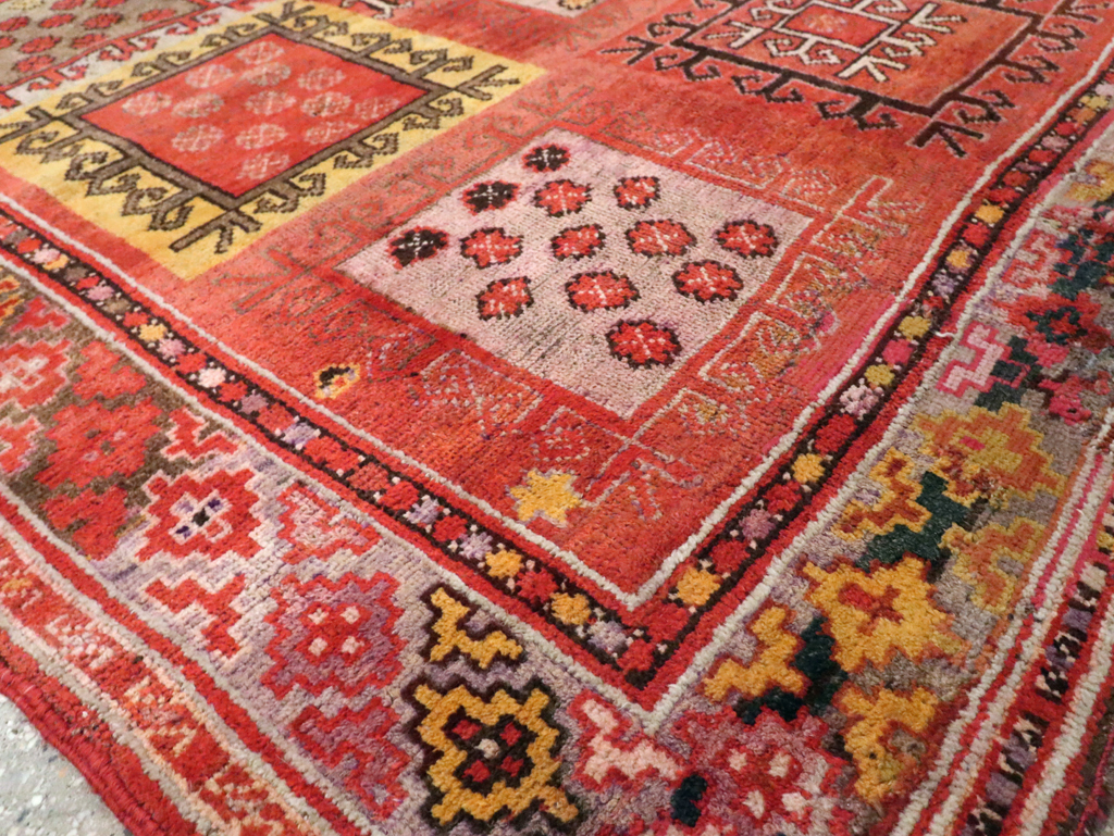 Antique East Turkestan Khotan Gallery Rug, No.20231 - Gss