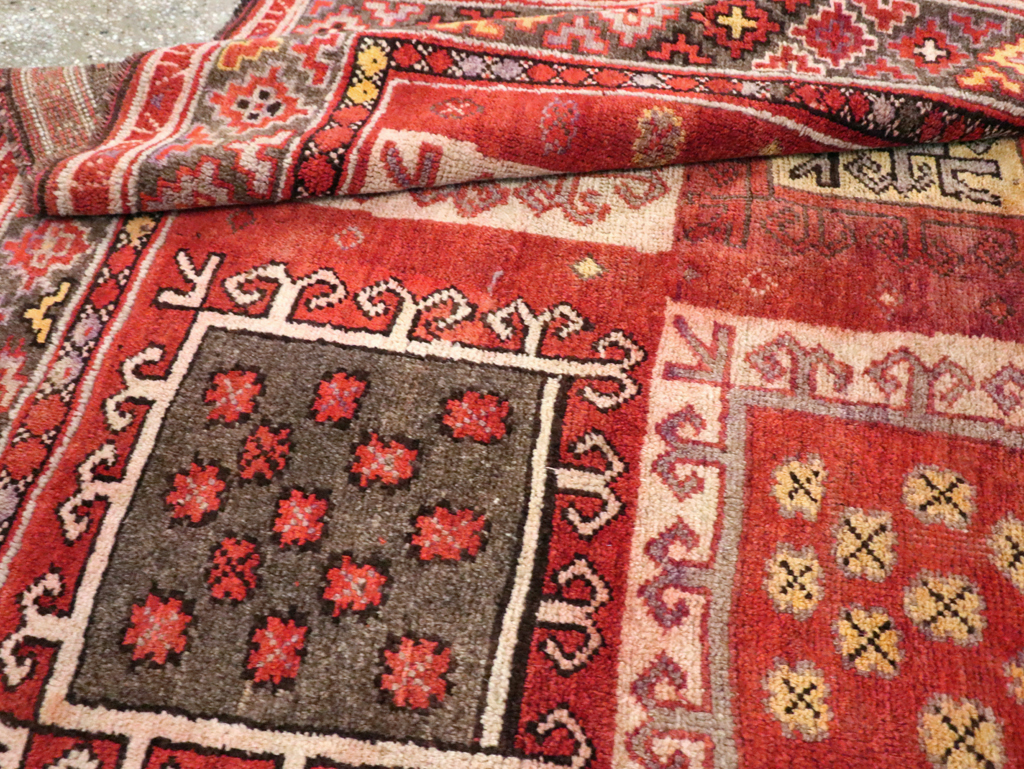 Antique East Turkestan Khotan Gallery Rug, No.20231 - Gss