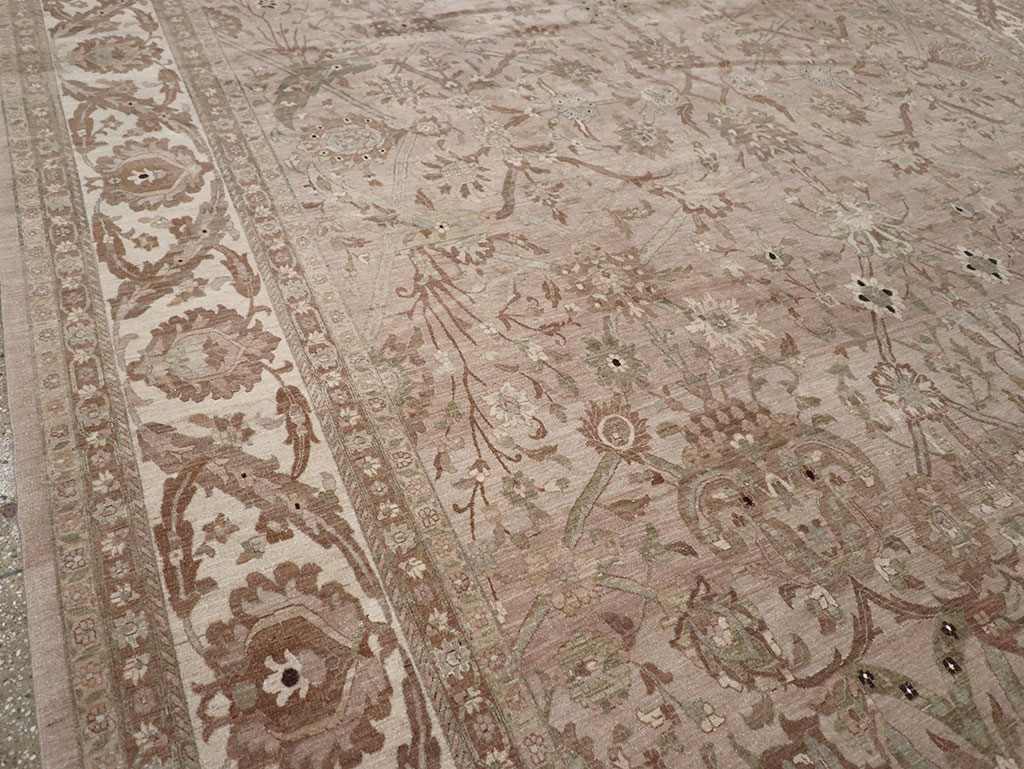 Modern Persian Tabriz Carpet, No.20297 - Gss