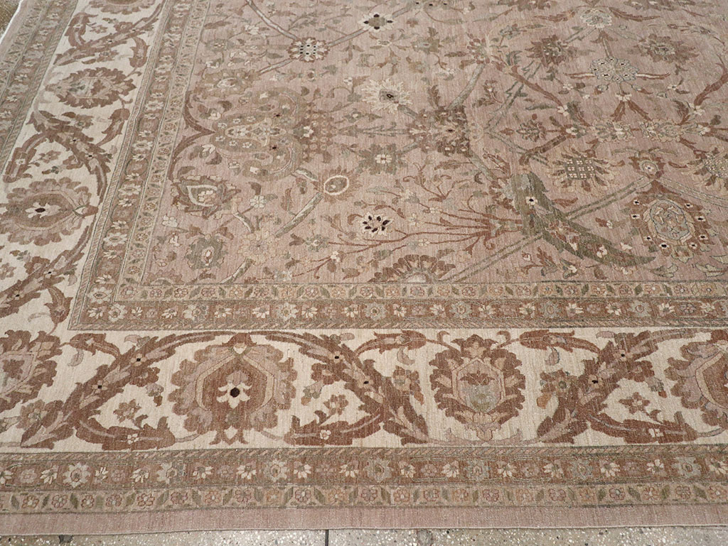 Modern Persian Tabriz Carpet, No.20297 - Gss