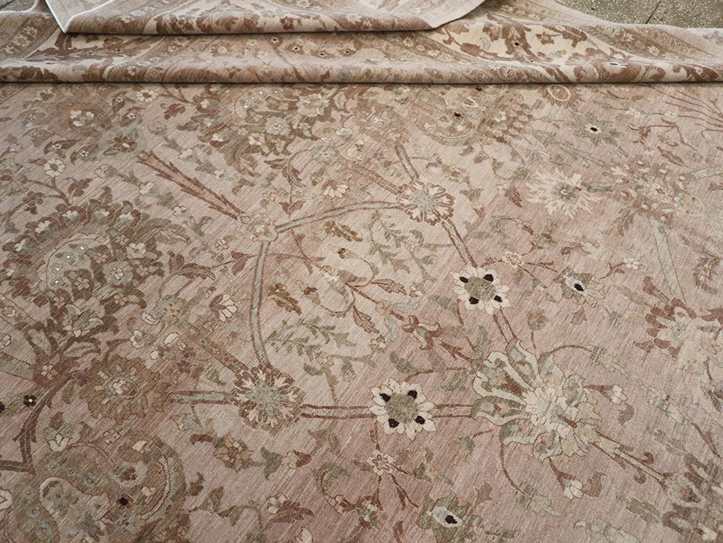 Modern Persian Tabriz Carpet, No.20297 - Gss