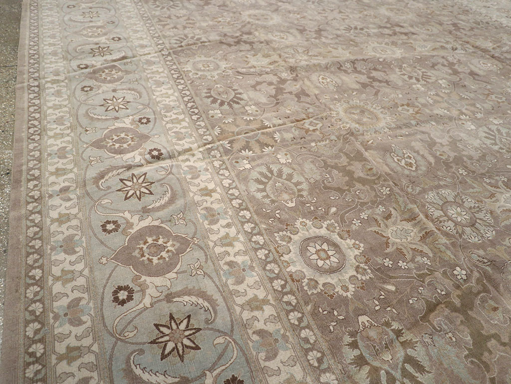 Antique Persian Tabriz Carpet, No.20376 - Gss