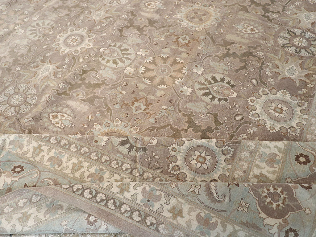 Antique Persian Tabriz Carpet, No.20376 - Gss