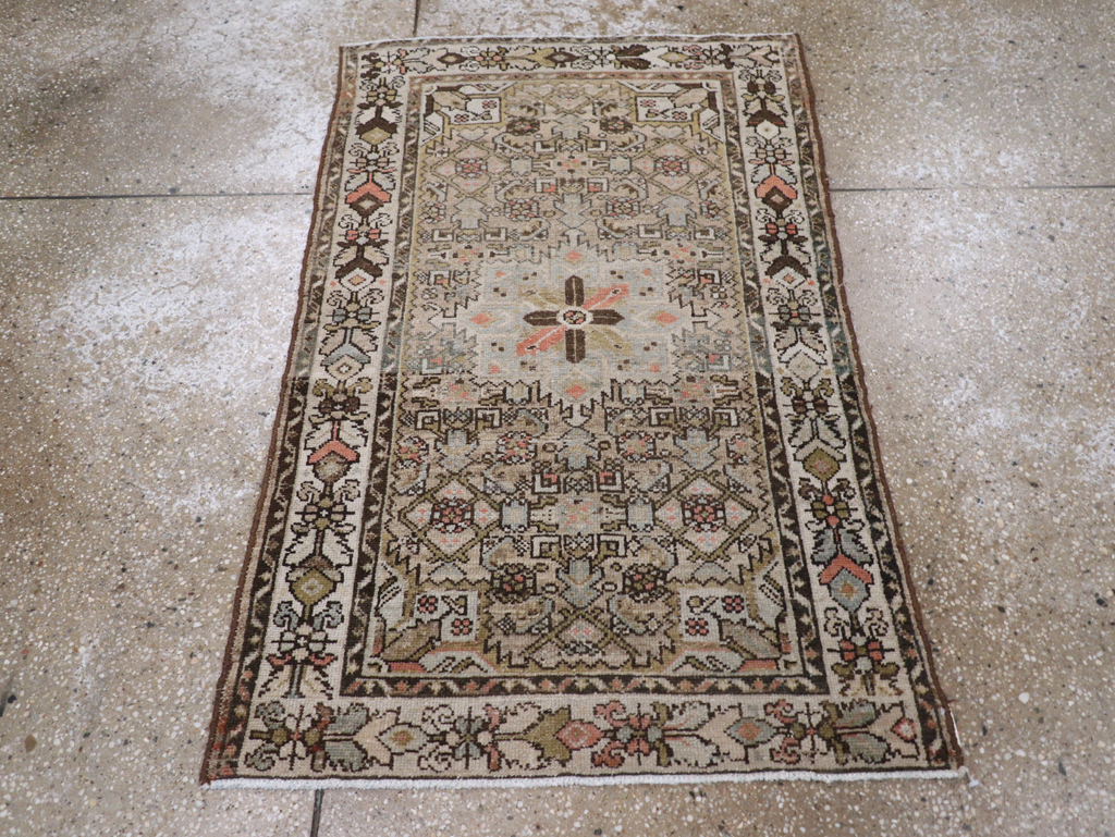 Antique Persian Malayer Throw Rug, No.20469 - Gss