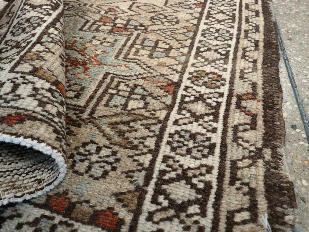 Vintage Persian Karajeh Rug, No.20501 - Gss