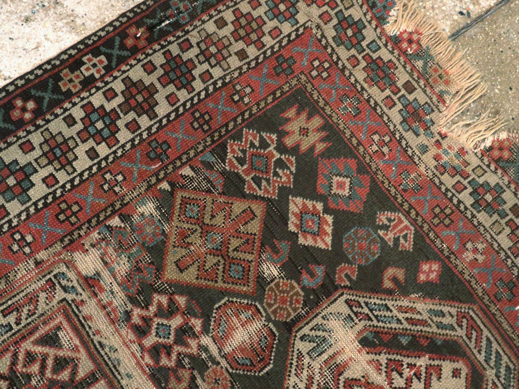 Antique Caucasian Shirvan Distressed Rug, No.20516 - Gss