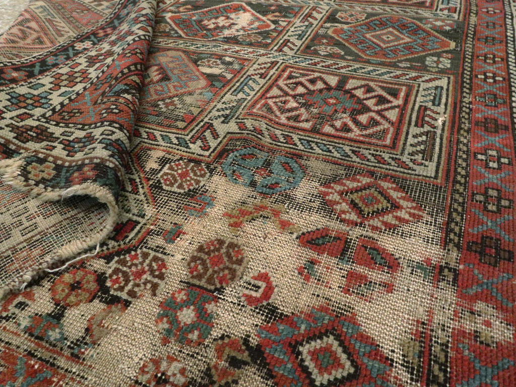 Antique Caucasian Shirvan Distressed Rug, No.20516 - Gss