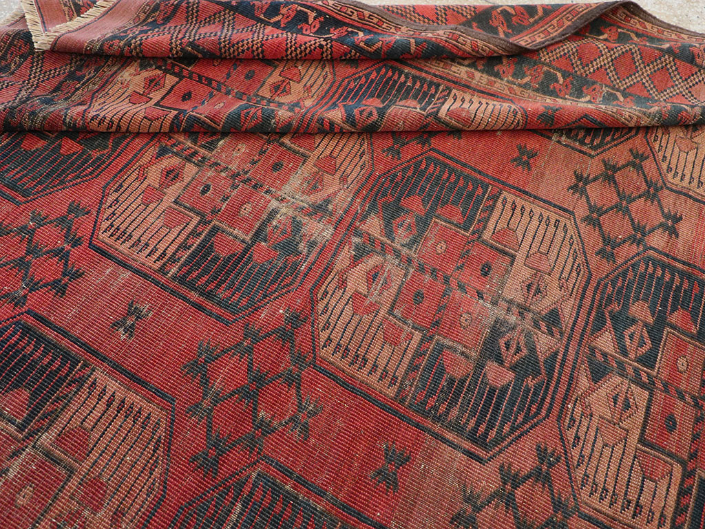 Antique Central Asian Turkoman Distressed Rug, No.20536 - Gss