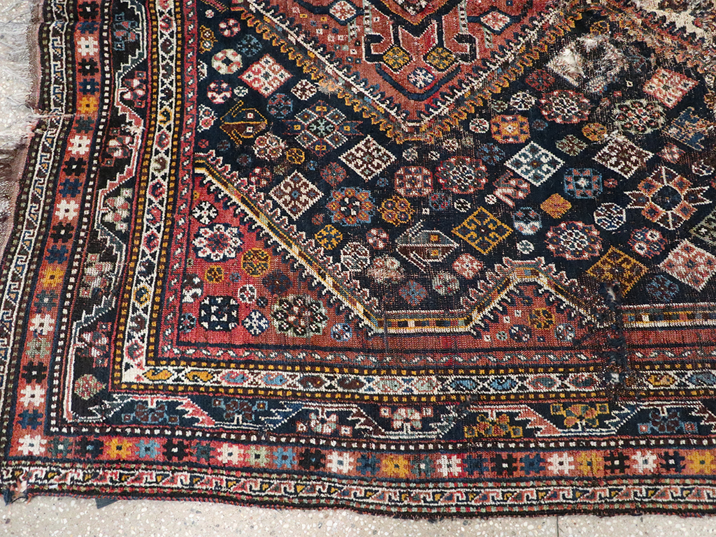 Antique Persian Shiraz Distressed Rug, No.20573 - Gss