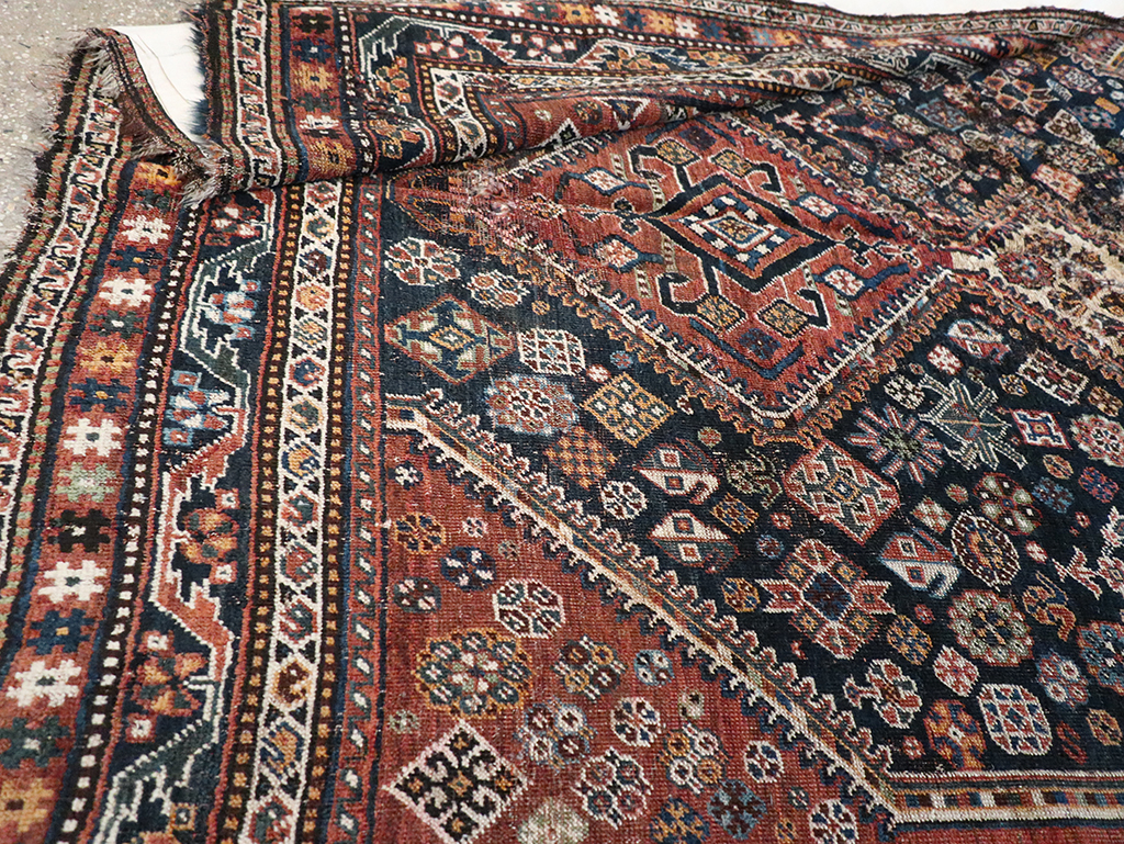 Antique Persian Shiraz Distressed Rug, No.20573 - Gss