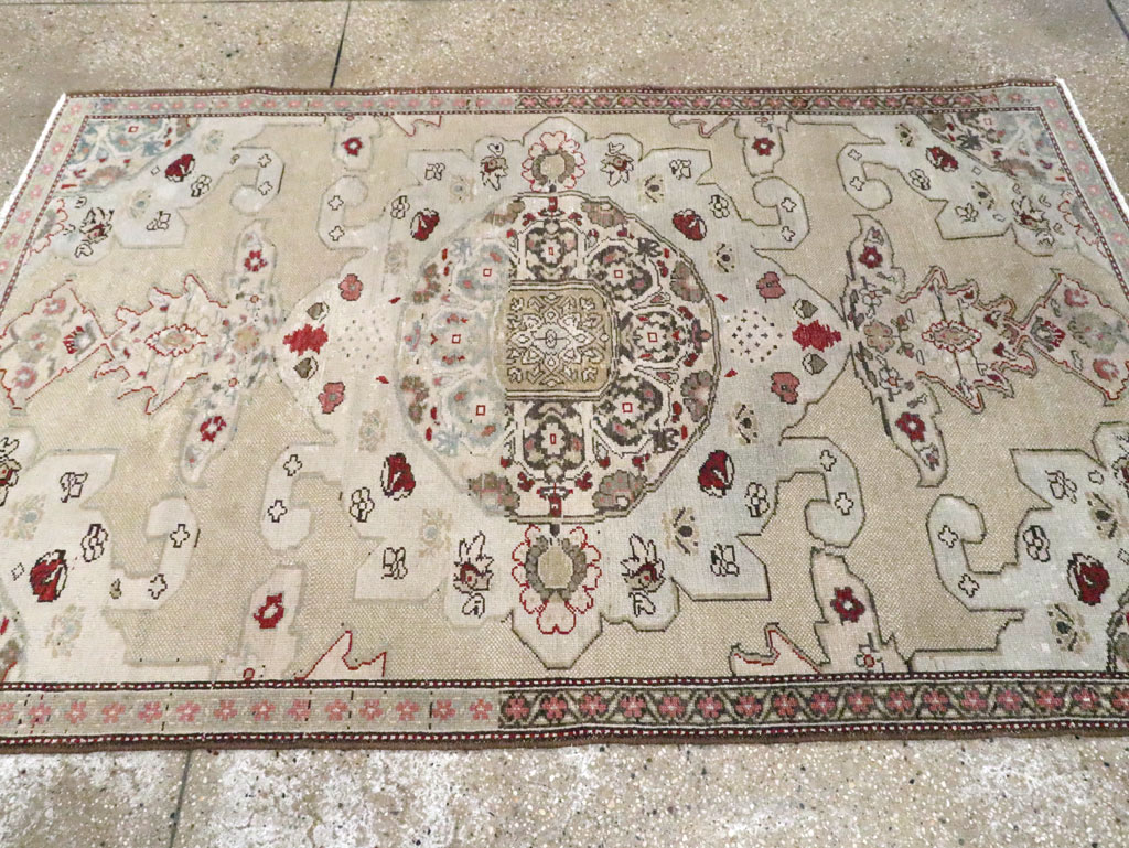 Antique Persian Malayer Rug, No.20636 - Gss