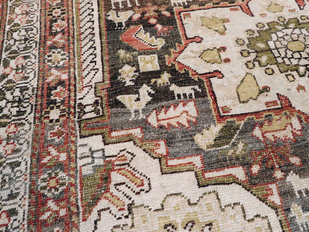 Vintage Persian Shiraz Rug, No.20644 - Gss
