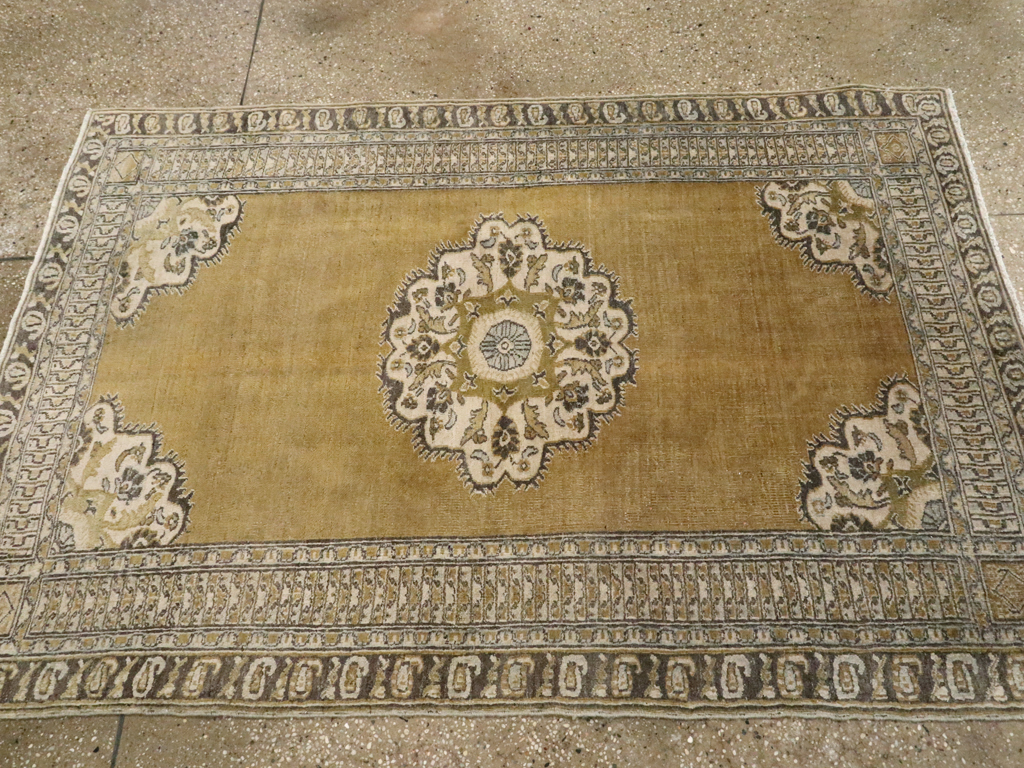 Antique Persian Khorossan Rug, No.20657 - Gss