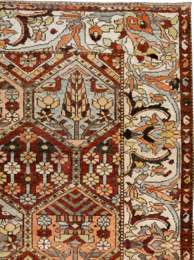 Antique Persian Bakhtiari Rug, No.20698 - Gss