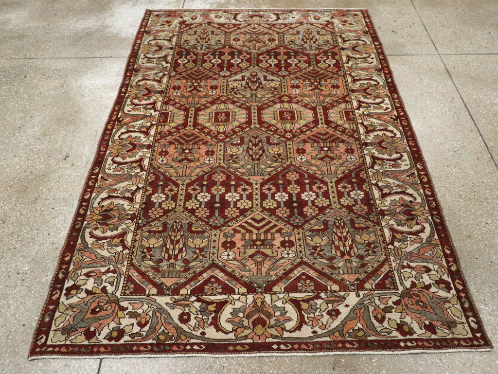 Antique Persian Bakhtiari Rug, No.20698 - Gss