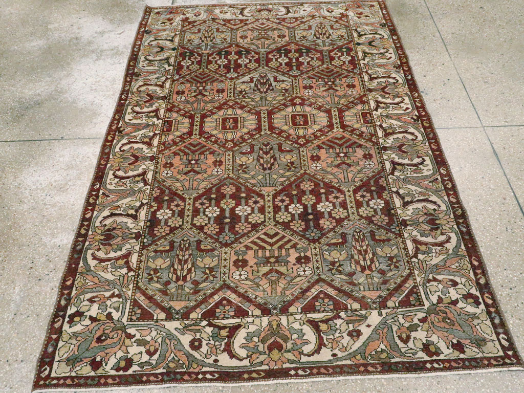 Antique Persian Bakhtiari Rug, No.20698 - Gss
