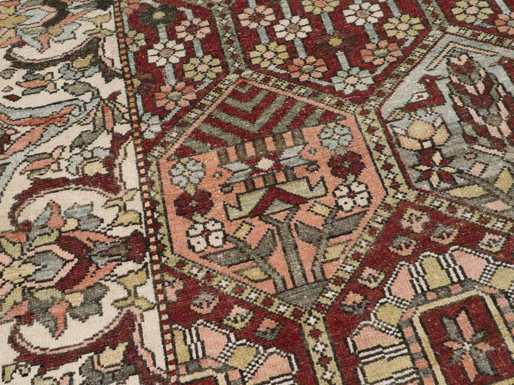 Antique Persian Bakhtiari Rug, No.20698 - Gss