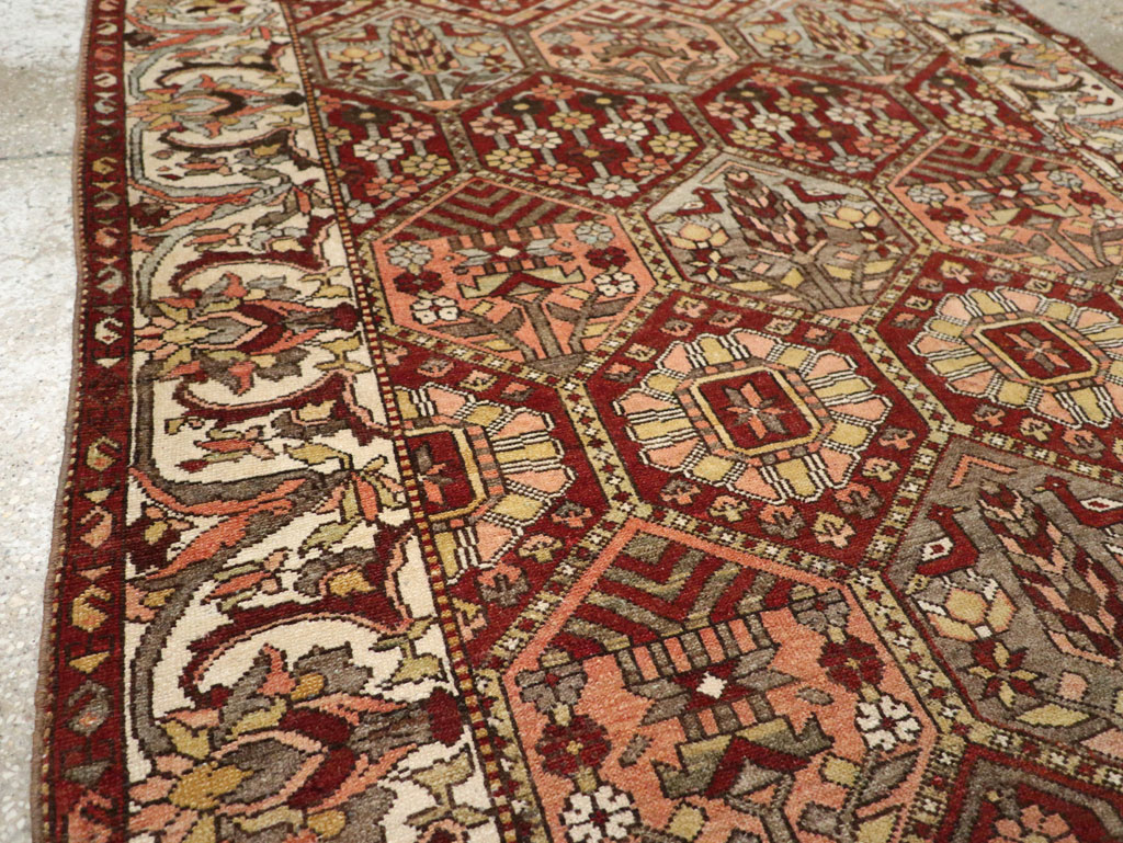 Antique Persian Bakhtiari Rug, No.20698 - Gss