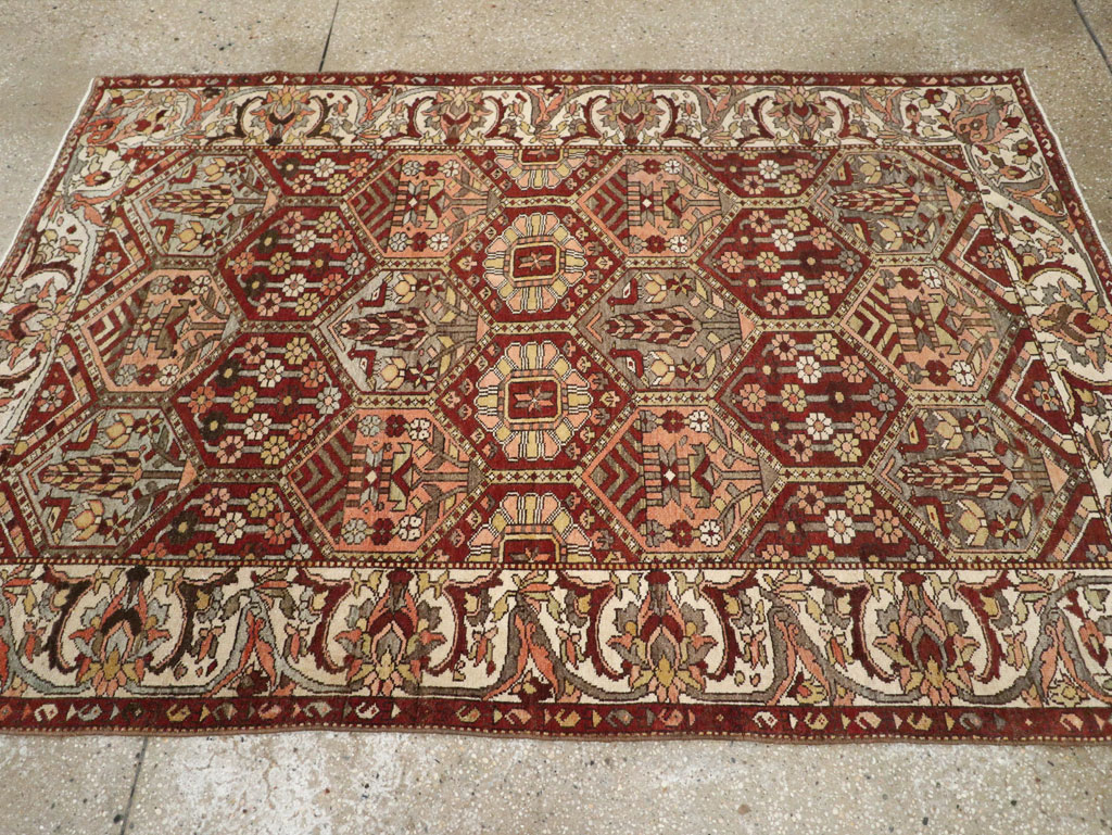 Antique Persian Bakhtiari Rug, No.20698 - Gss